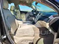 2012 Cadillac SRX photo