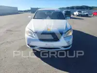 2012 Chrysler 200 photo