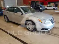 2012 Chrysler 200 фото
