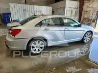 2012 Chrysler 200 photo
