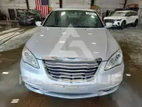2012 Chrysler 200 photo