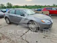 2012 Chrysler 200 photo