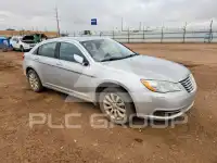 2012 Chrysler 200 photo