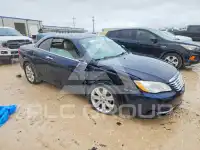 2012 Chrysler 200 photo