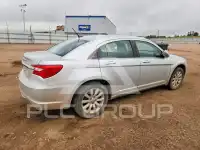 2012 Chrysler 200 photo