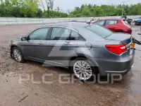 2012 Chrysler 200 photo