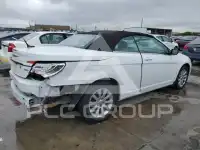 2012 Chrysler 200 photo