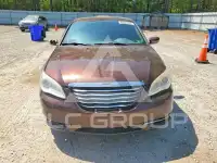 2012 Chrysler 200 photo