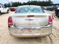 2012 Chrysler 300 photo