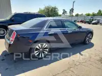 2012 Chrysler 300 photo