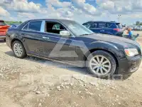 2012 Chrysler 300 фото