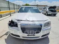 2012 Chrysler 300 фото