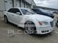 2012 Chrysler 300 фото