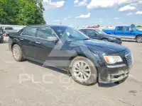 2012 Chrysler 300 фото