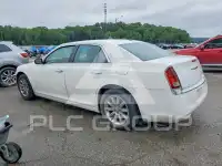 2012 Chrysler 300 фото