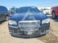 2012 Chrysler 300 фото