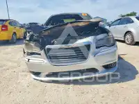 2012 Chrysler 300 фото