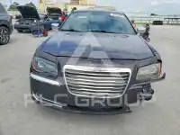 2012 Chrysler 300 photo