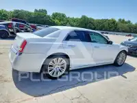 2012 Chrysler 300 фото