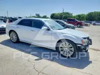 2012 Chrysler 300 фото