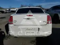 2012 Chrysler 300 photo