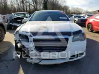 2012 Chrysler 300 photo