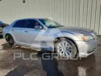 2012 Chrysler 300 фото