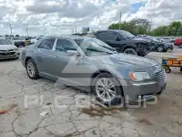 2012 Chrysler 300 фото