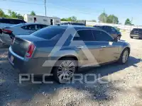 2012 Chrysler 300 фото