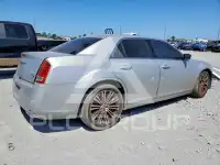 2012 Chrysler 300 photo