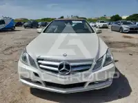 2012 Mercedes Benz E-Class photo