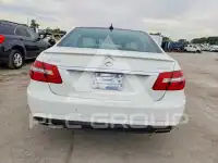2012 Mercedes Benz E-Class фото