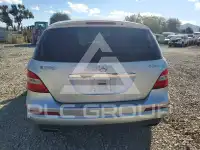 2012 Mercedes Benz R-Class photo