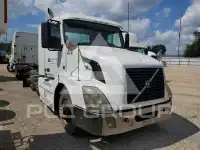 2012 Volvo VNL photo