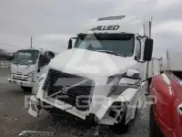 2012 Volvo VNL photo