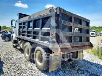 2012 Volvo VNL photo