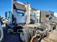 2012 Volvo VNL photo