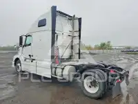2012 Volvo VNL photo