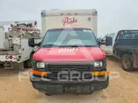 2012 GMC Savana фото