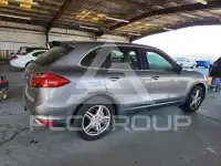 2012 Porsche Cayenne photo