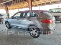 2012 Porsche Cayenne photo