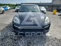 2012 Porsche Cayenne photo