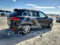 2012 Porsche Cayenne photo