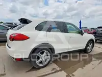 2012 Porsche Cayenne photo