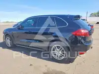 2012 Porsche Cayenne photo