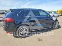 2012 Porsche Cayenne photo