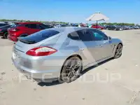 2012 Porsche Panamera photo