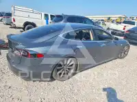2012 Tesla Model S photo