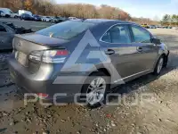 2012 Lexus HS photo