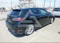 2012 Lexus CT200 photo
